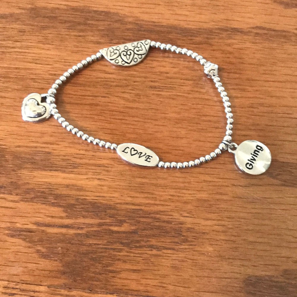 BRACELET
